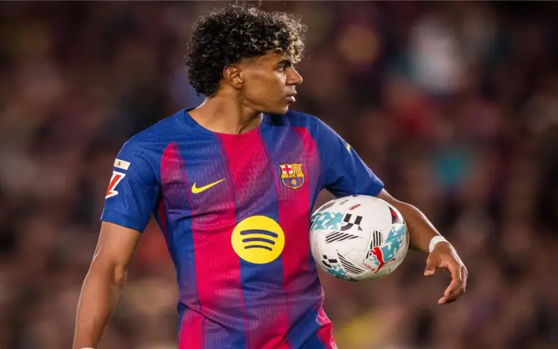 المواجهات التي سيغيب عنها لامين يامال مع برشلونة وموقفه من الكلاسيكو